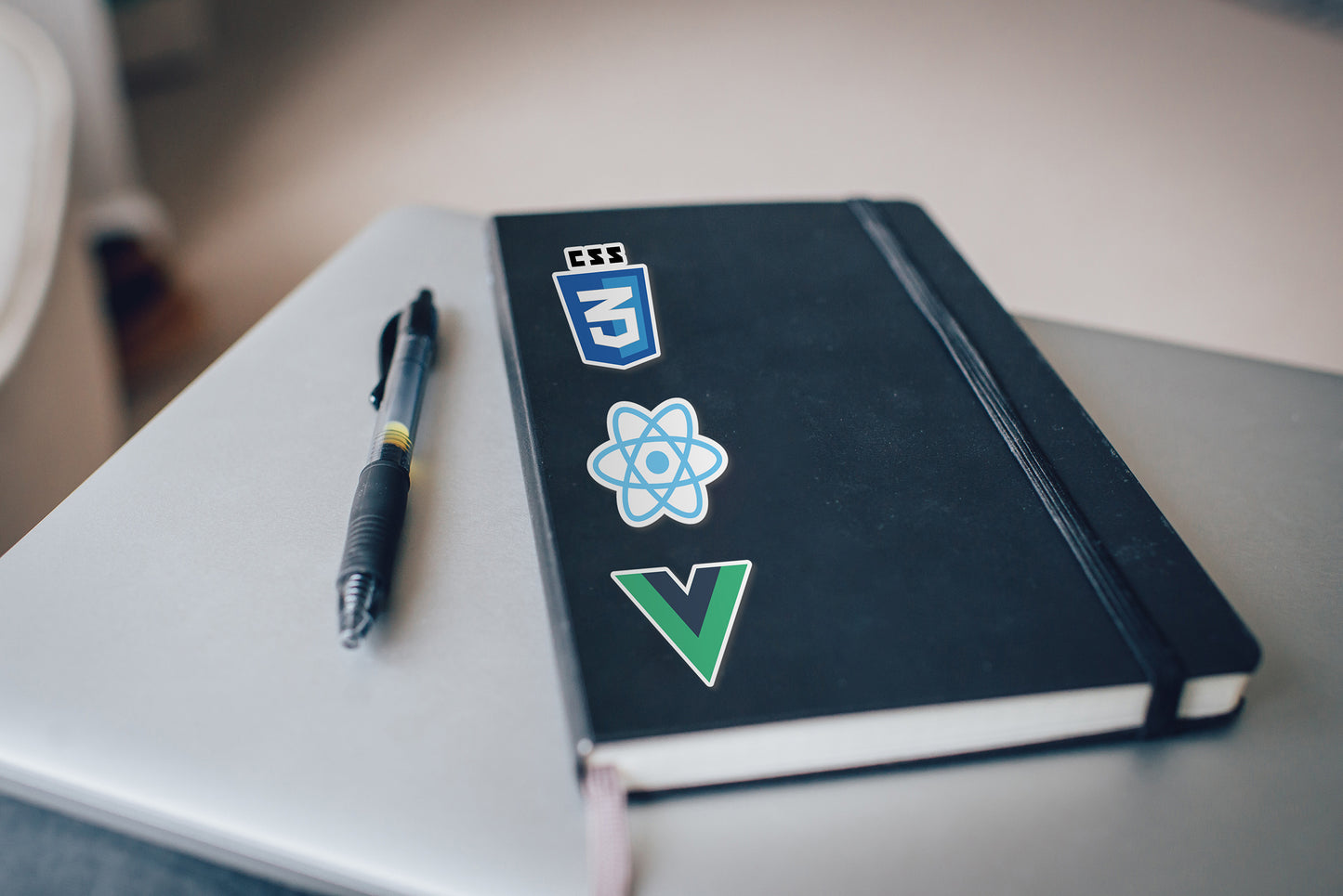 STICKERS FRONTEND SPECIALIST